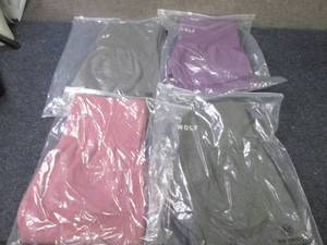 lot 330 image: 4 Medium Gym Wolf High Waist Leggin...