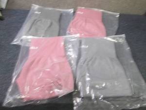 lot 332 image: 4 Medium Gym Wolf High Waist Leggin...