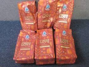 lot 388 image: 6- 11 oz Carribou Coffee Pumpkin Lo...