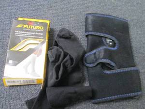lot 410 image: 2 Pair Anti Embolism Stockings, Kne...