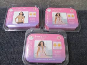 lot 419 image: 3 Supportables Lovely Lift CD Cup...