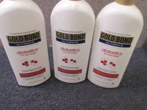 lot 429 image: 3- 18 oz Gold Bond Diabetics Body L...
