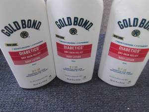 lot 441 image: 3- 18 oz Gold Bond Diabetics Body L...