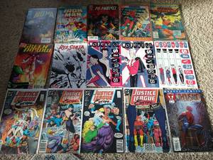 lot 11 image: (15) Miscellaneous Comics - Justice League Europe, Etc
