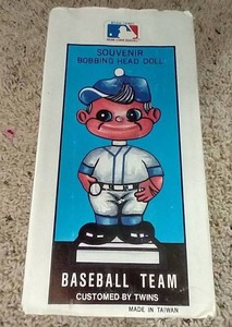lot 14 image: Porcelain Minnesota Twins Bobblehead