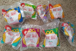 lot 20 image: Vintage McDonalds Happy Meal Mulan Toys (8) - Complete