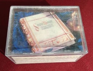 lot 40 image: 1994 Skybox Snow White Card Set
