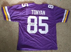 lot 90 image: Autographed Robert Tonyan Vikings Jersey - Authenticated