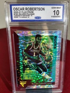 lot 98 image: 2020-21 Flux Silver Pulsar Oscar Robertson - CCG 10