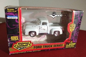 lot 207 image: Die-Cast Metal & Plastic 143 Scale Ford F-100 Model