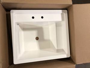 lot 37 image: MUSTEE Vector 22 in. x 25 in. Fiberglass Self-Rimming MultiTask Sink in White Customer Returns See Pictures