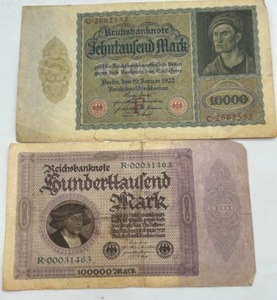 lot 32 image: Antique 1922 Germany REICHSBANKNOTE 10000 & 100000 Marks Money Bill - Qty 2