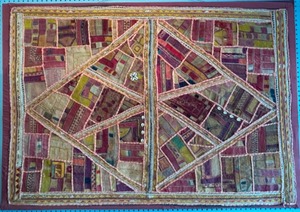 lot 54 image: Antique Large African KUBAH RAFFIA Wedding Quilt Handmade Wall Hanging