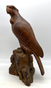 lot 7 image: Vintage Carved Wood Eagle Falcon