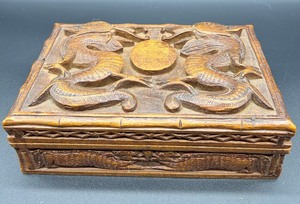 lot 30 image: Vintage ASIAN Carved Wooden DRAGON Box
