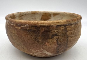 lot 105 image: Primitive Artisan Studio Pottery Bowl - Unsigned