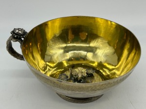 lot 83 image: Vintage Turkish Ottoman Silver Handled Bowl with Articulated Birds in Interior Base  Peace Challis