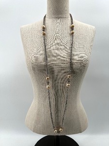 lot 213 image: Vintage Rhinestones and Pearls Wrap Necklace