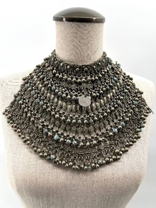 lot 307 image: Vintage Ethnic Silver Yemenite Labbeh Woven Necklace by Bedouin People