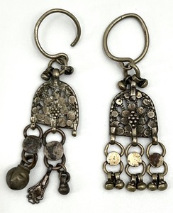 lot 309 image: Pair of Silver Kuchi Earrings - Middle East