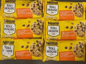 lot 211 image: Pack of 6 Nestle Toll House Milk Chocolate & Peanut Butter Flavored Morsels - Best by Aug 2024