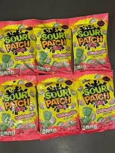 lot 243 image: Sour Patch Kids Watermelon Soft & Chewy Candy 8 oz (Pack of 6)