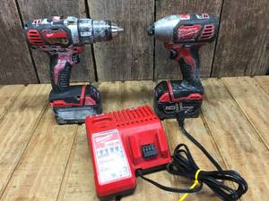 lot 109 image: Milwaukee Cordless 12 Drill - 14 Hex Impact Set