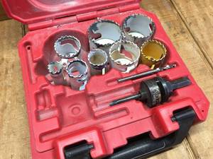lot 112 image: Milwaukee Hole Saw Kit - Partial