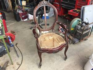 lot 184 image: Elegant Old 1800s Chair - Project