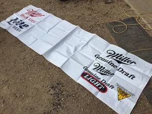 lot 194 image: Miller Beer Vinyl Banner - 9 12 x 3