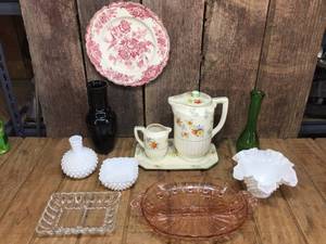 lot 186 image: Collector Glass - China - Depression - Nippon