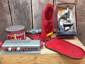 lot 204 image: Vintage InstrumentsGadgets