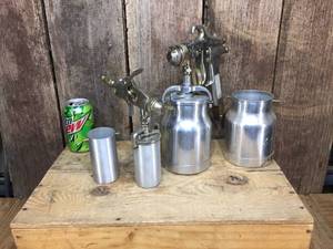 lot 240 image: 2 Air Sprayers with Extra Cans - Clean
