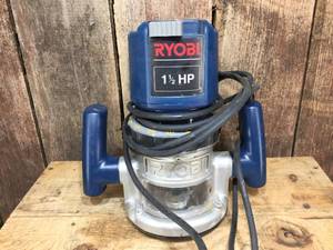 lot 247 image: Ryobi 1 12 Hp Router - R160