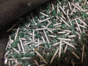 lot 257 image: Bag 1 38 Screws