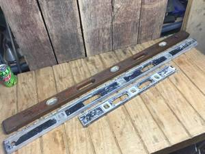 lot 265 image: 3 Levels Wood - Aluminum