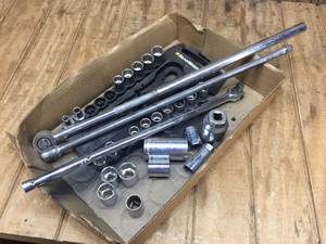 lot 283 image: Variety 12 Dr Sockets - Ratchet - Extensions - Breaker