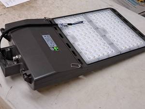 lot 863 image: Lot of (10) V-Tac Commercial 100-277V 300W LED Shoebox Light Fixtures VT-SBN2-300W-850-XX (New In Box )