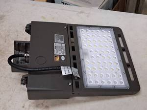 lot 880 image: Lot of (4) V-Tac Commercial 200-480V 100W LED Shoebox Light Fixtures VT-SBN3-3M-100W-850-H (New In Box )