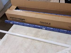 lot 926 image: Lot of (1 Box) Satco Hygrade 36 Fluorescent Lamps T8 25W 3000K F25T8830ENVS8410 Medium Bi-Pin 24-count ( 24 total items )