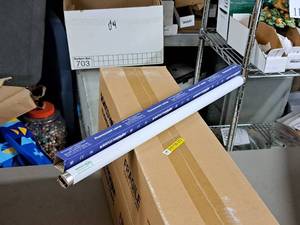 lot 923 image: Lot of (2 Cases) Satco Hygrade 24 Fluorescent Lamps T8 17W 3500K F17T8835ENVS8405 Medium Bi-Pin 30-count ( 60 total items )