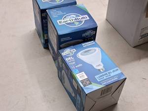 lot 954 image: Lot of (3) Earth Bulb DEL Flood Light Bulbs 120V10W 5000K PAR 3090CRI