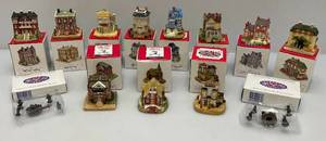 lot 62 image: Misc. Liberty Falls Collection Miature Houses & More (MIB)