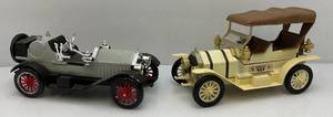 lot 92 image: Vintage Beam Stutz & Thomas Flyer Car Decanters (EMPTY)