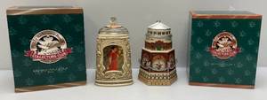 lot 166 image: Anheuser Busch  Collectors Club Steins (NIB)