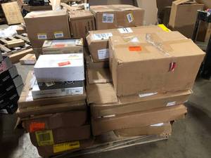Pallet of Mixed Assorted Ceramic Flooring  Various Models and Conditions Customer Returns See Pictures