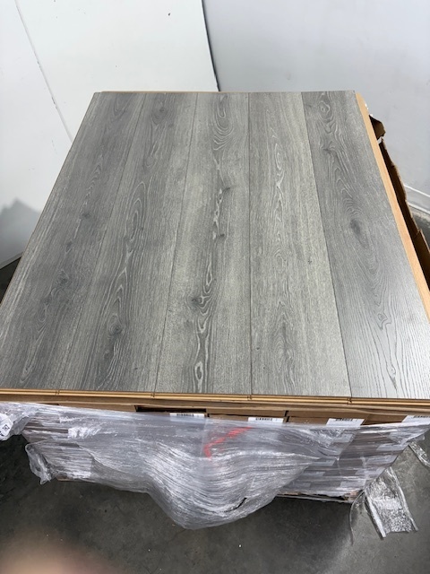 lot 136 image: 368 SF Mohawk Laminate Flooring 7.5x47 - 10mm thick - LMH