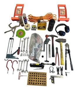 lot 44 image: Assorted Tools Lot