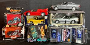lot 86 image: Maisto Car & Motorcycle Collection