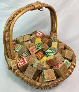 lot 140 image: Basket Full of Vintage Wooden Blocks
